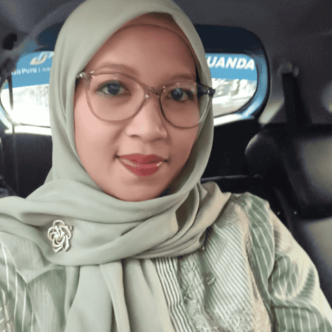 Foto_Ustadzah_Dr. Hj. Rihab Said Aqil, M.Psi_cariustadz.id