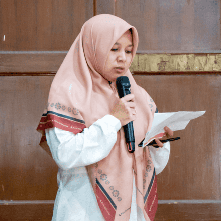 Dr. Hj. Farida Ulvi Na'imah, M.H.I