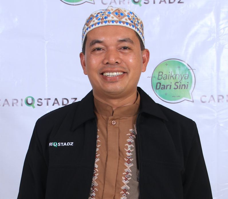 Dr. Hendra Kholid, MA