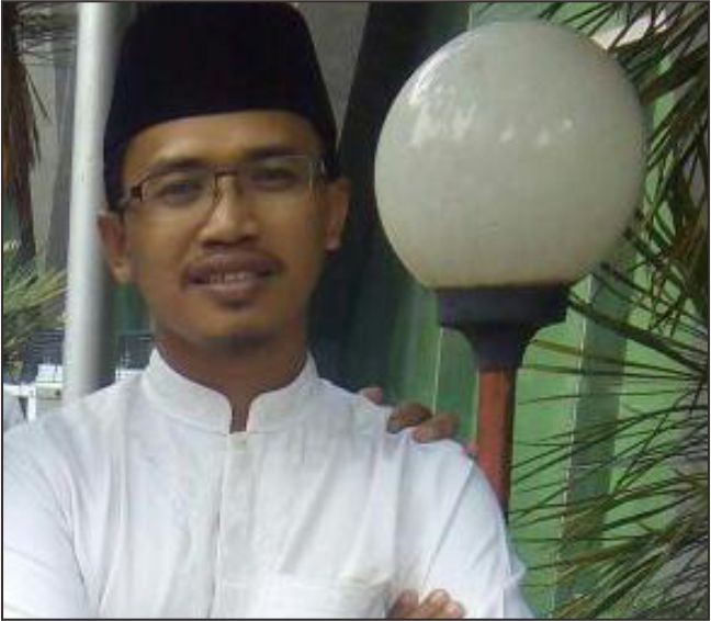 Foto_Ustadz_Dr. H. Zainal Arifin Madzkur, MA._cariustadz.id